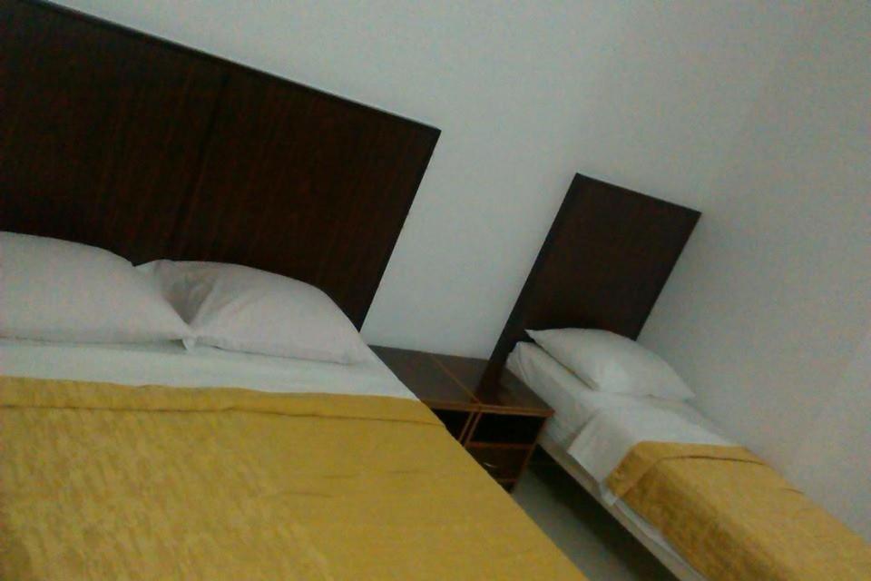 Hotel Danica Petrovac Екстер'єр фото