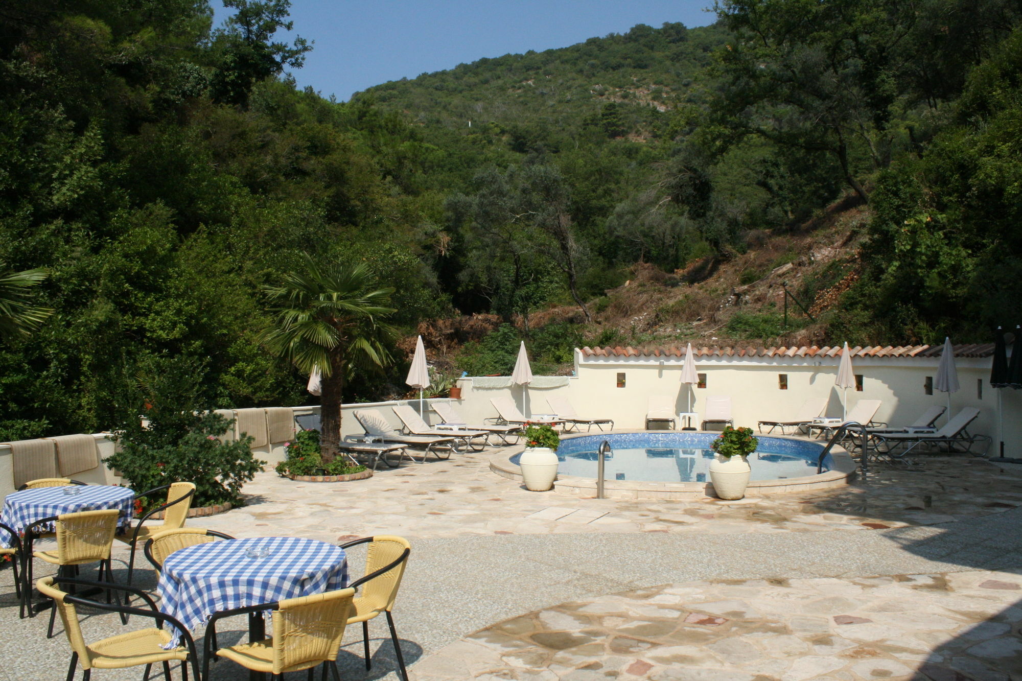 Hotel Danica Petrovac Екстер'єр фото